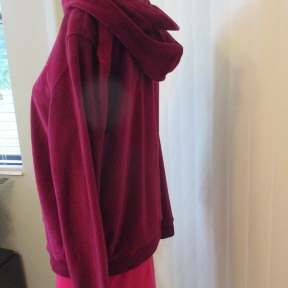 NWT - CALVIN KLEIN pull-over hooded sweatshirt - sz M - MSRP $59.00 - Picture 2 of 4